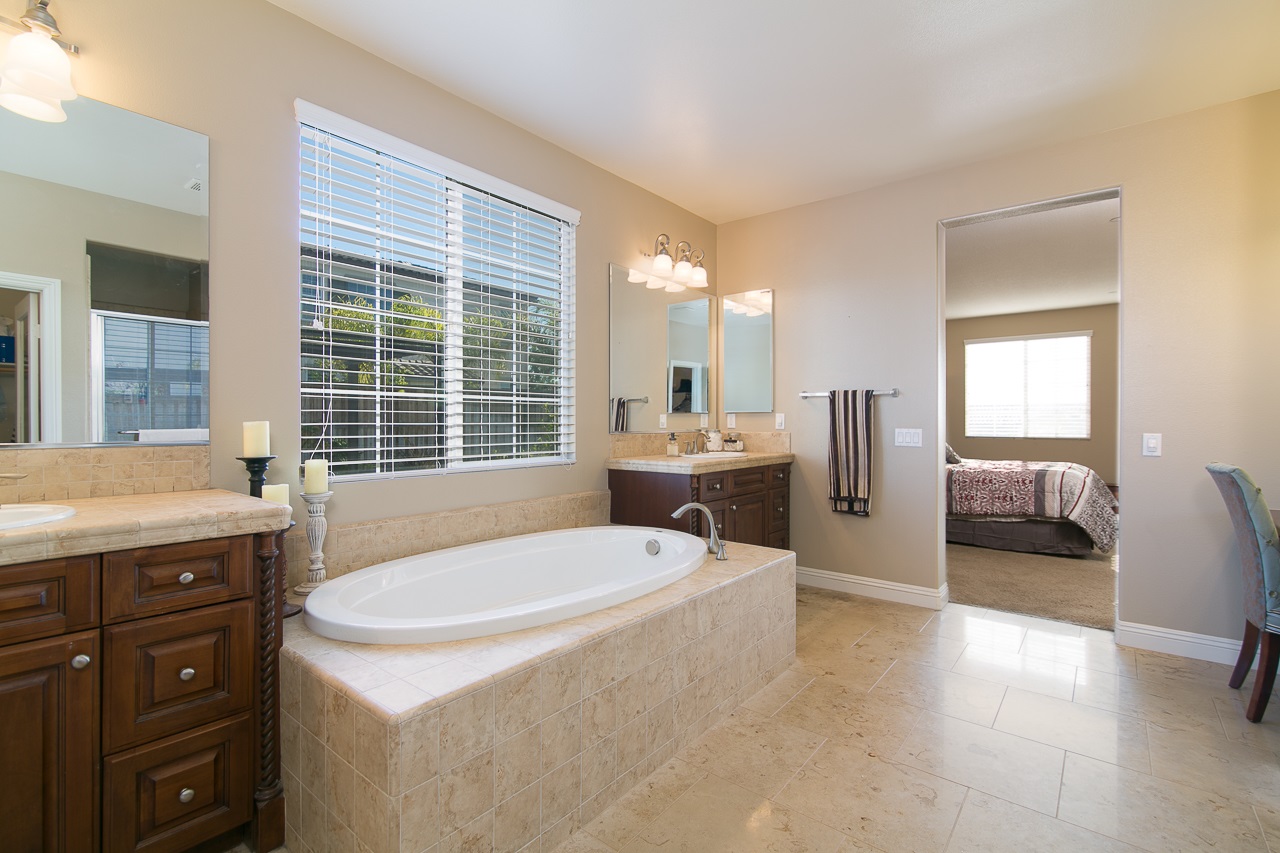 7234 Ocotillo Street Santee, CA 92071 - Photo 12 of 25 Gallery Image 12