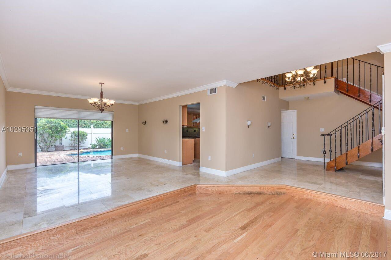 35 Southwest 136th Court Miami, FL 33184 - Photo 8 of 36