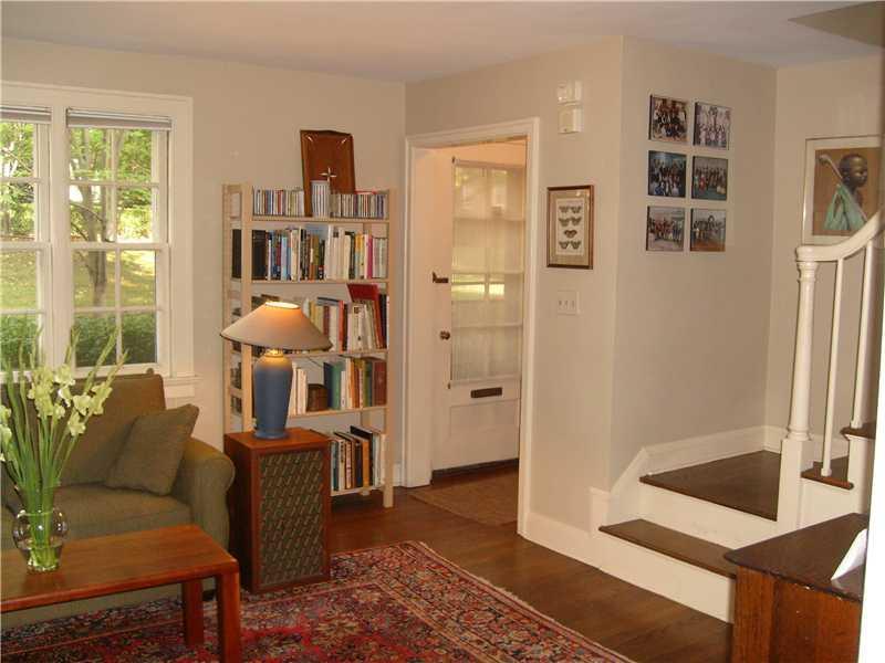 427 Sulgrave Road Pittsburgh, PA 15211 - Photo 9 of 25 Gallery Image 9