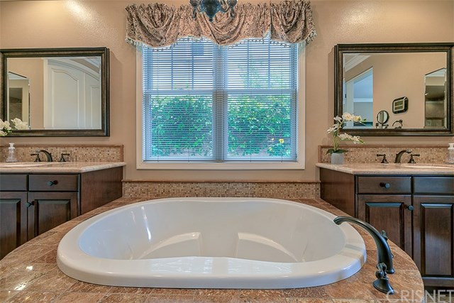 27015 Timberline Terrace Valencia, CA 91381 - Photo 26 of 62