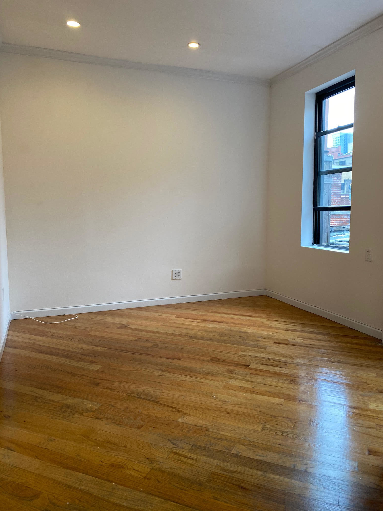 230 East 27th Street, Unit 22 Manhattan, NY 10016 - Photo 4 of 11