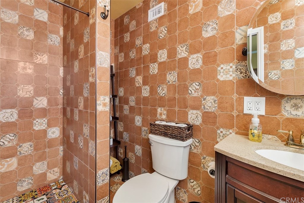 1290 Tamarack Avenue Brea, CA 92821 - Photo 23 of 38