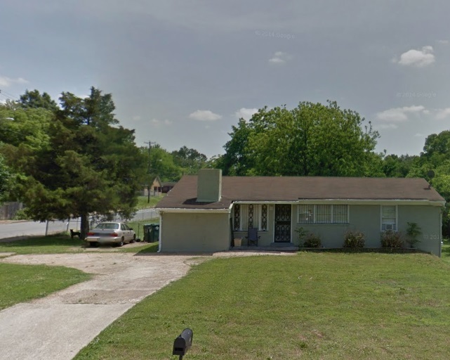 1 East Dunbar Road Memphis, TN 38109 - Photo 1 of 1 Front View - Corner Lot -. Lots of room for parking. Large yard. Perfect for all the spring and summer activities that are just around the corner.