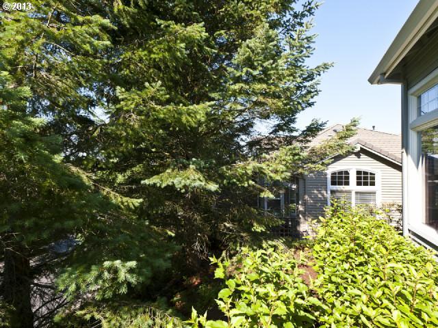 9820 Northwest Silver Ridge Loop Portland, OR 97229 - Photo 9 of 16 Gallery Image 9