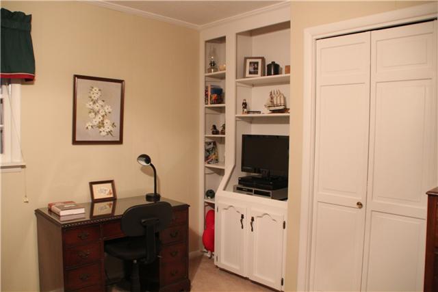81 Hudson Road Ethridge, TN 38456 - Photo 15 of 30 Built-ins in a couple of the bedrooms...