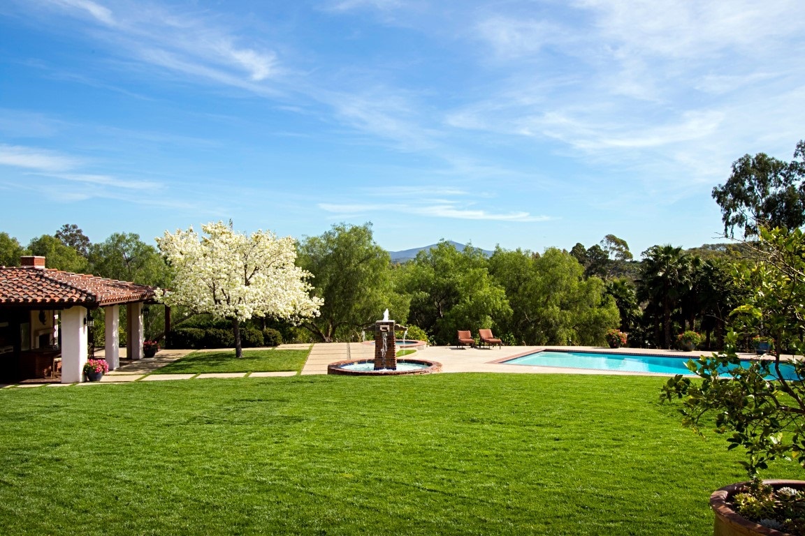 17442 El Vuelo Rancho Santa Fe, CA 92067 - Photo 17 of 18