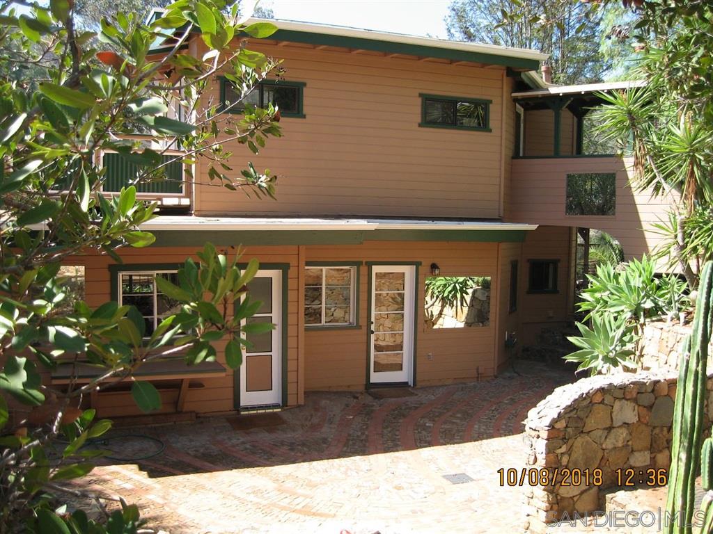 20307 Beech Lane Escondido, CA 92029 - Photo 2 of 14