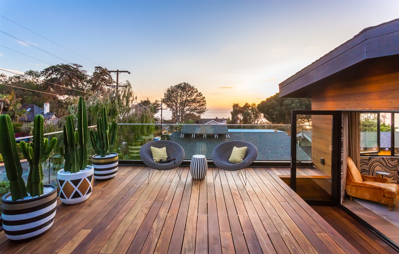 462 15th Street Del Mar, CA 92014 - Photo 2 of 14