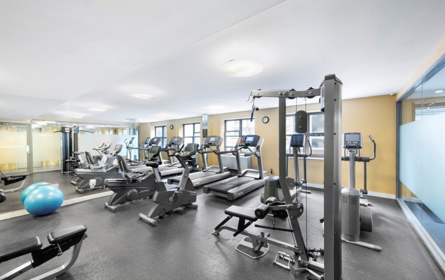 Clinton West 516 W 47th St, Manhattan, NY 10036 - Photo 8 of 25