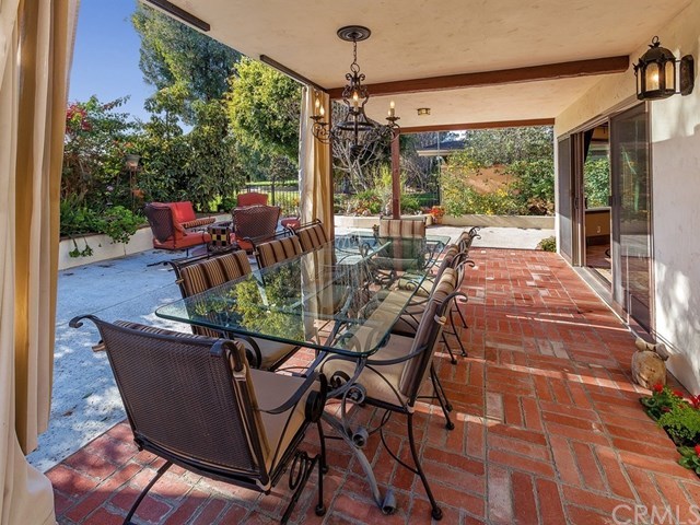 1773 Bahama Place Costa Mesa, CA 92626 - Photo 9 of 20 California style cabana.