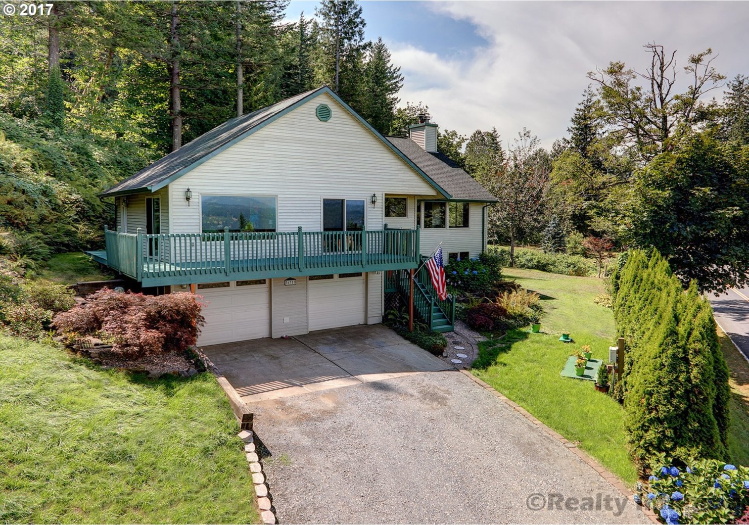 36310 Northeast Chamberlain Road Corbett, OR 97019 - Photo 2 of 32 Gallery Image 2