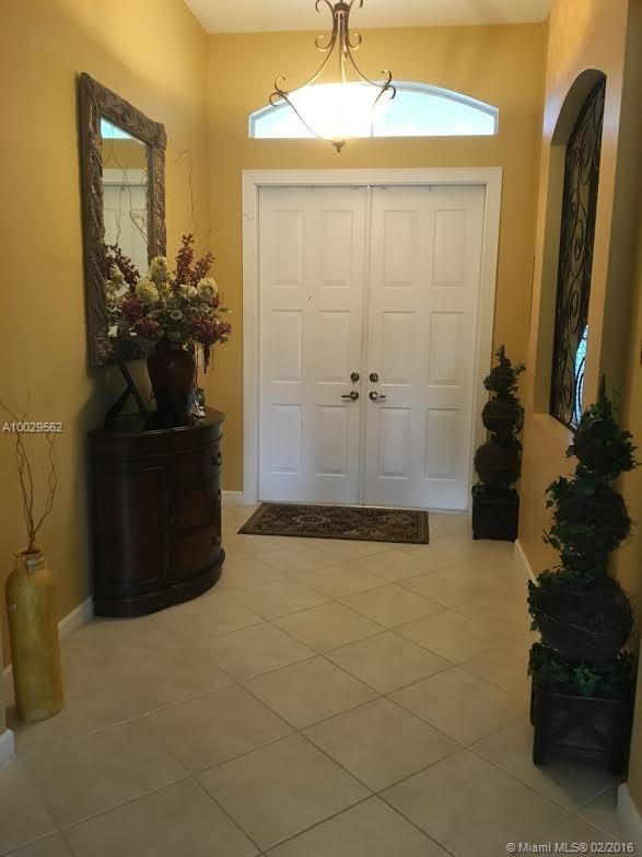 Encantada Pembroke Pines, FL 33029 - Photo 6 of 33