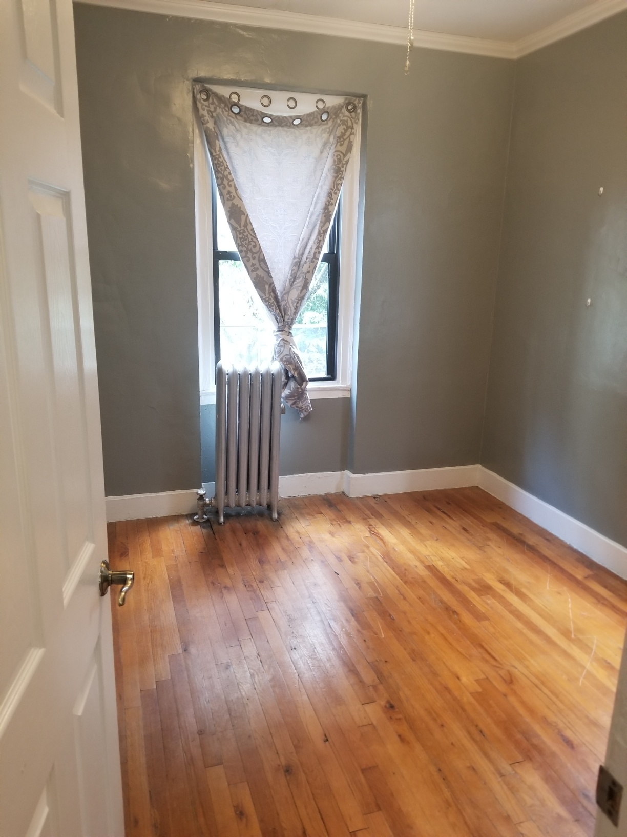 21-57 33rd Street, Unit 3H Queens, NY 11105 - Photo 6 of 12