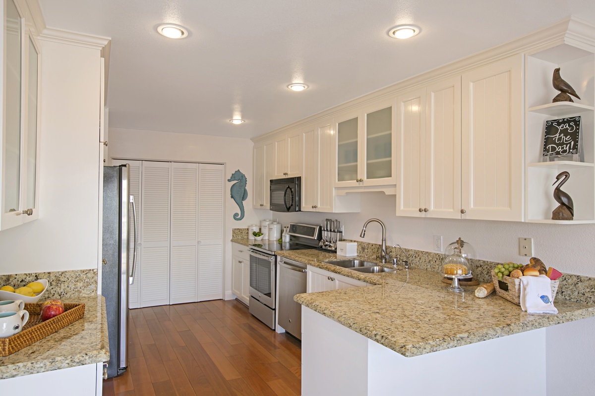 27 Catspaw Coronado Ca Coronado, CA 92118 - Photo 11 of 25