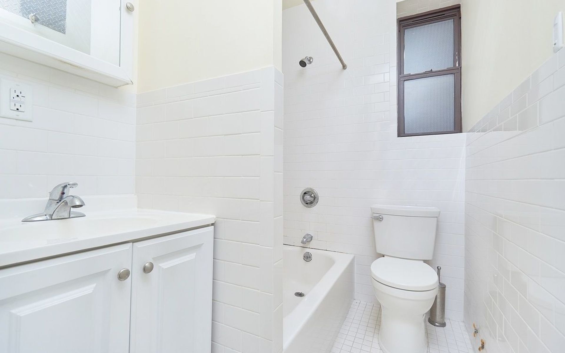 270 East 78th Street, Unit 12 Manhattan, NY 10075 - Photo 4 of 6