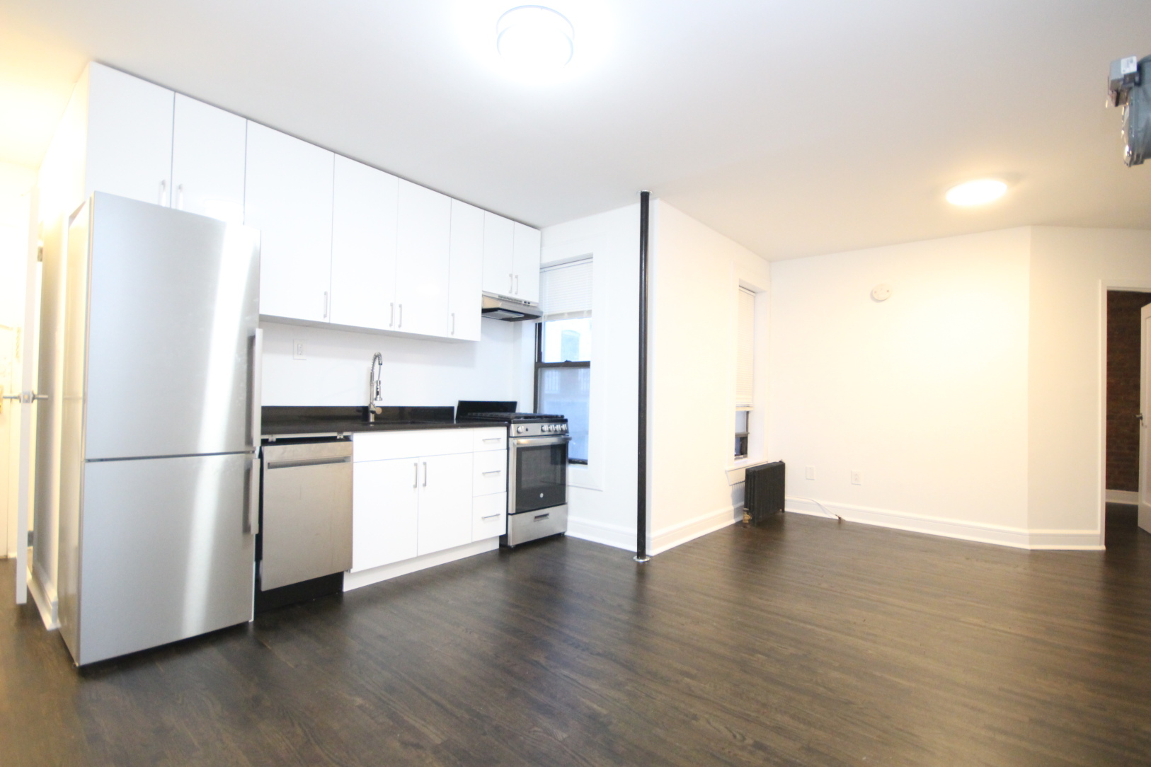24 East 97th Street, Unit 7 Manhattan, NY 10128 - Photo 1 of 5