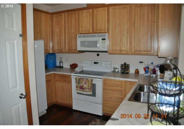 2442 Southeast Barnes Road Gresham, OR 97080 - Photo 2 of 16 Gallery Image 2