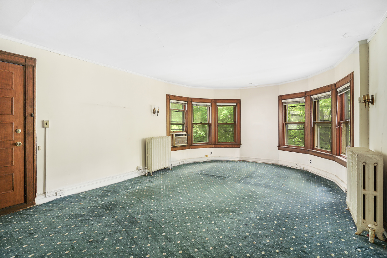 750 East 18th Street, Unit 1 Brooklyn, NY 11230 - Photo 6 of 7