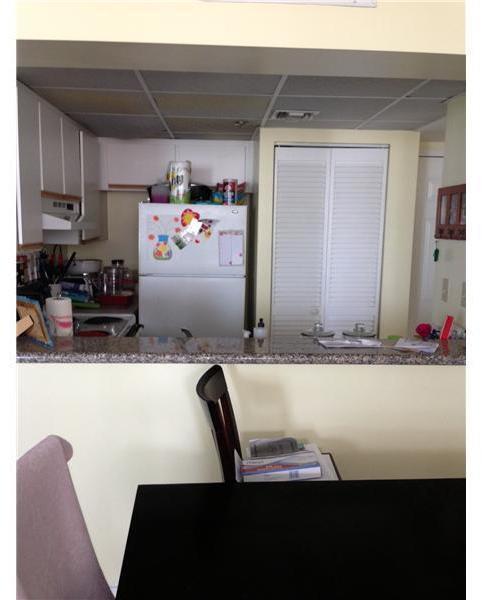 540 Brickell Key Drive, Unit 925 Miami, FL 33131 - Photo 5 of 5