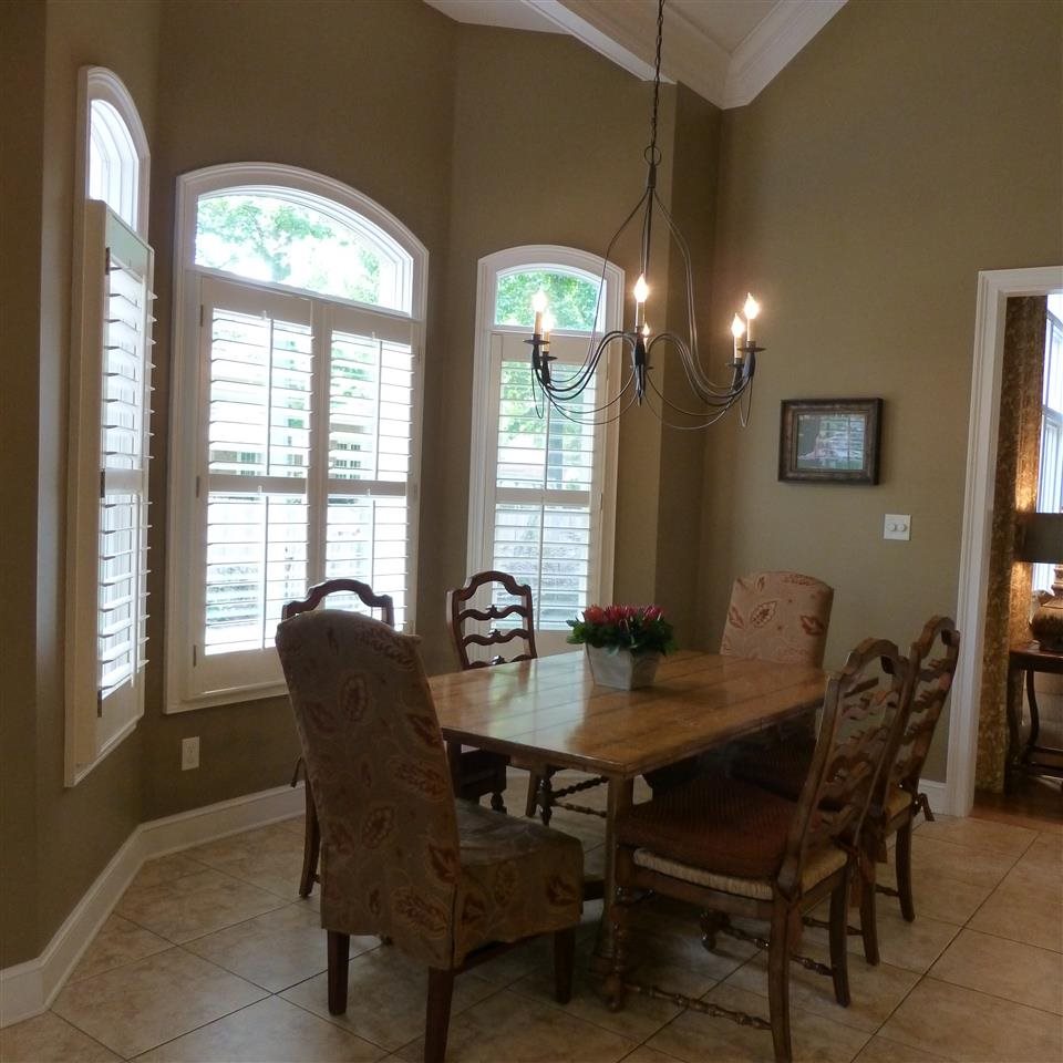 1840 Grovecrest Road Germantown, TN 38139 - Photo 8 of 25 Gallery Image 8
