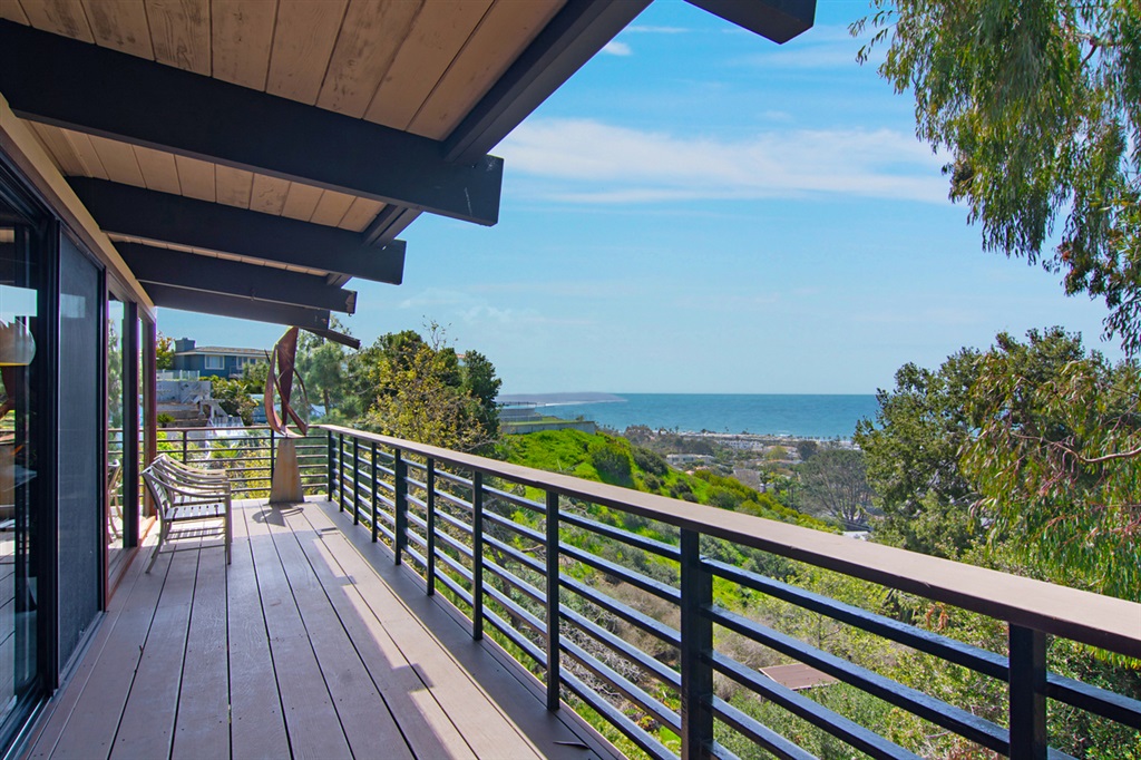 807 La Jolla Rancho Road La Jolla, CA 92037 - Photo 2 of 25