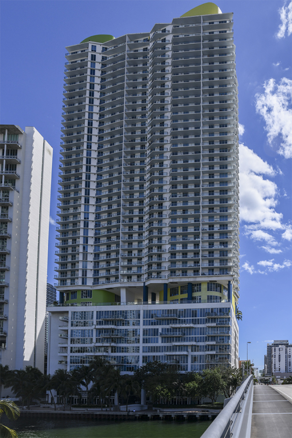 LATITUDE ON THE RIVER 185 SW 7th St, Miami, FL 33130 - Photo 3 of 3