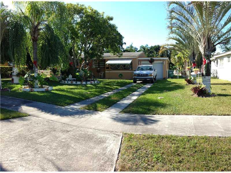 30100 Southwest 168th Court Homestead, FL 33030 - Photo 1 of 4