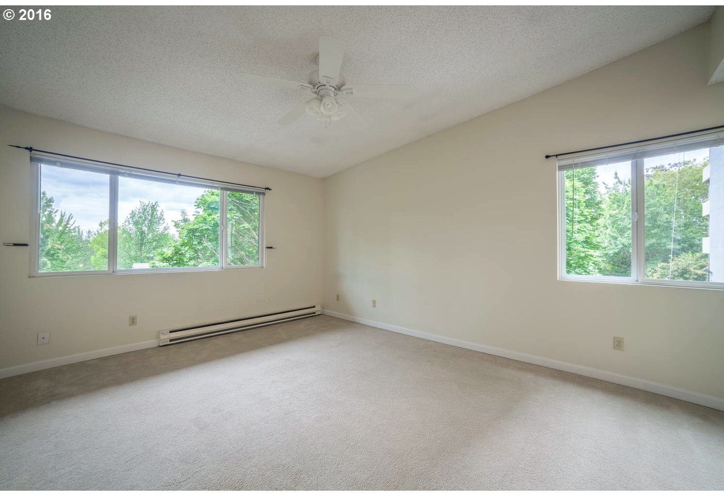 1727 Northeast Multnomah Street, Unit 12 Portland, OR 97232 - Photo 13 of 19