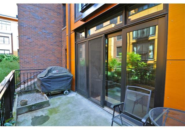 2335 Northwest Raleigh Street, Unit 107 Portland, OR 97210 - Photo 3 of 16 Gallery Image 3