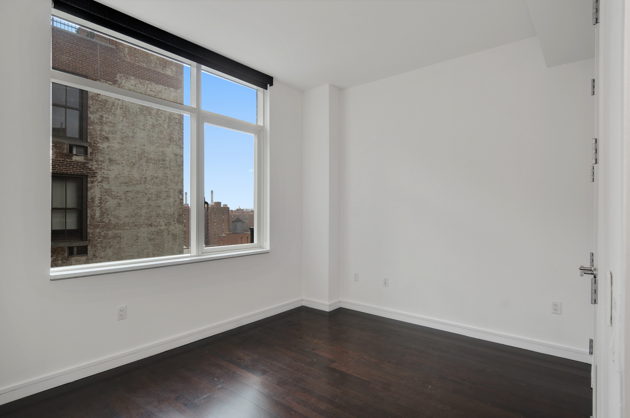 300 East 23rd Street, Unit 12H Manhattan, NY 10010 - Photo 3 of 5