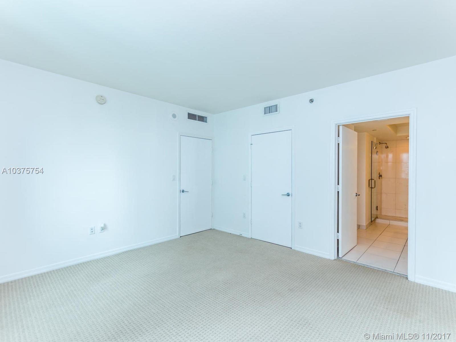 55 Southeast 6th Street, Unit 2610 Miami, FL 33131 - Photo 19 of 33