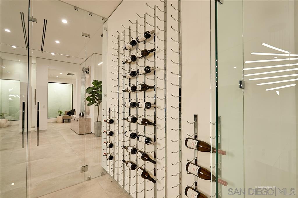 6708 Muirlands Drive La Jolla, CA 92037 - Photo 10 of 25