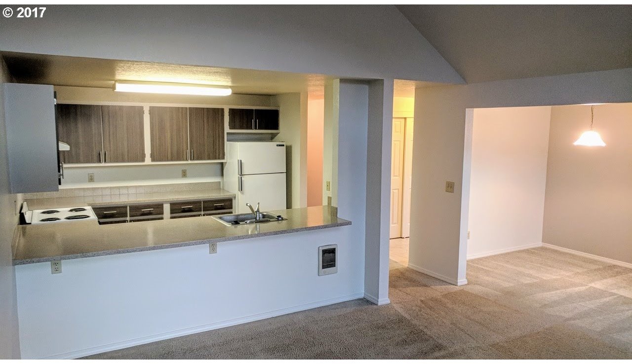 17618 Northwest Springville Road, Unit A2 Portland, OR 97229 - Photo 7 of 29 Gallery Image 7