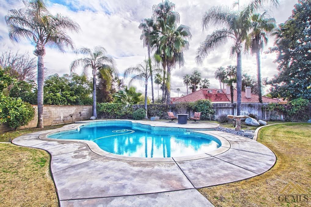 13221 Meacham Road Bakersfield, CA 93314 - Photo 2 of 30 Gallery Image 2