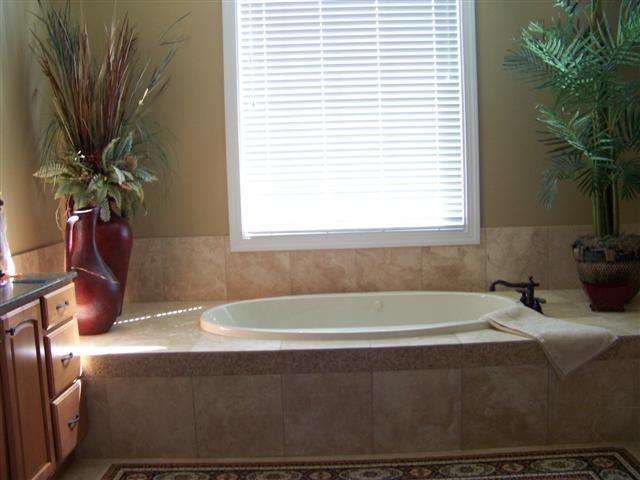 612 Ridgecrest Lane Lebanon, TN 37087 - Photo 6 of 27 MASTER BATH HAS TILE WHIRLPOOL TUB, TILE SHOWER, WALK IN CLOSETS, DOUBLE VANITIES, TILE FLOOR & GRANITE TOPS.