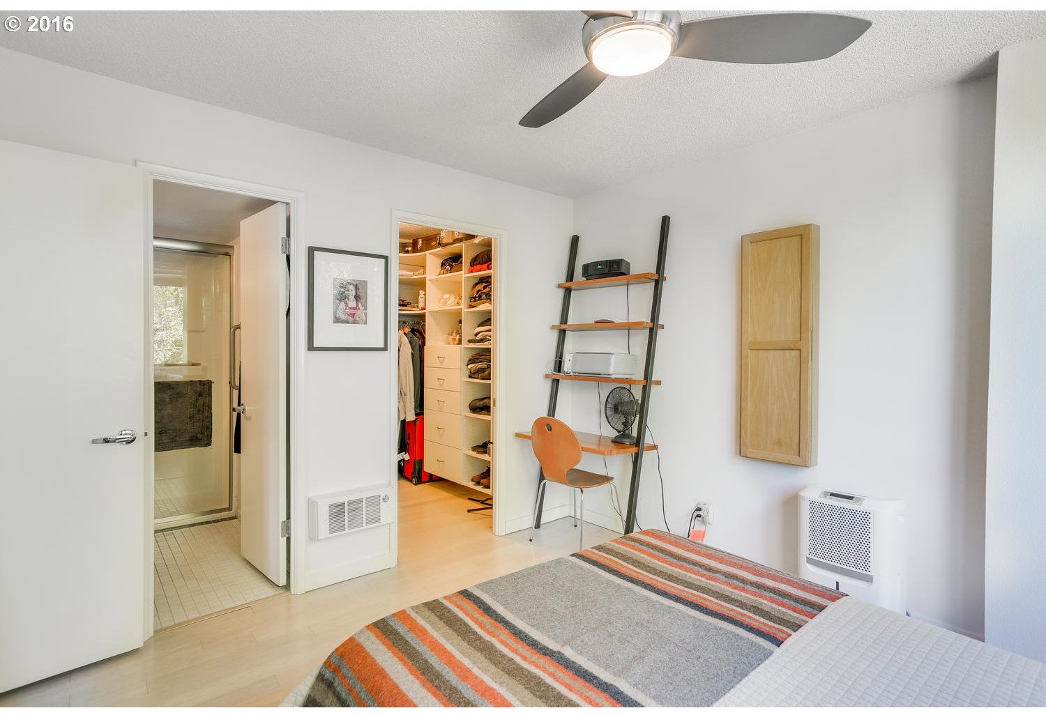 2020 Southwest Main Street, Unit 402 Portland, OR 97205 - Photo 14 of 29