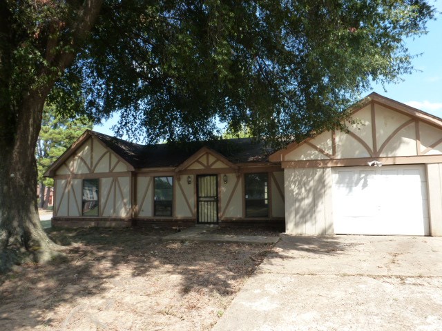 4988 Rosefield Road Memphis, TN 38118 - Photo 1 of 14 Gallery Image 1