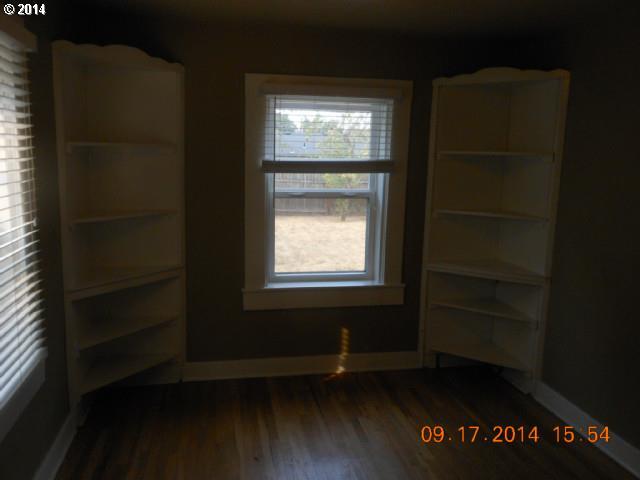 11439 East Burnside Street Portland, OR 97216 - Photo 7 of 11