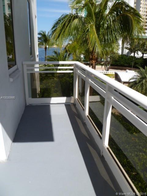 901 Brickell Key Boulevard, Unit 509 Miami, FL 33131 - Photo 23 of 29