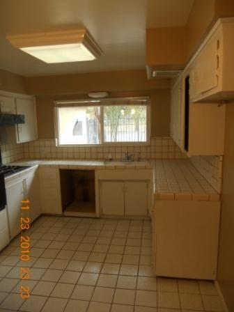 5707 Akers Road Bakersfield, CA 93313 - Photo 5 of 17 Gallery Image 5
