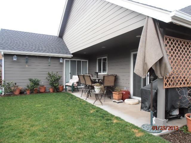 177 Southeast Yorktown Road Grants Pass, OR 97527 - Photo 6 of 9 Gallery Image 6