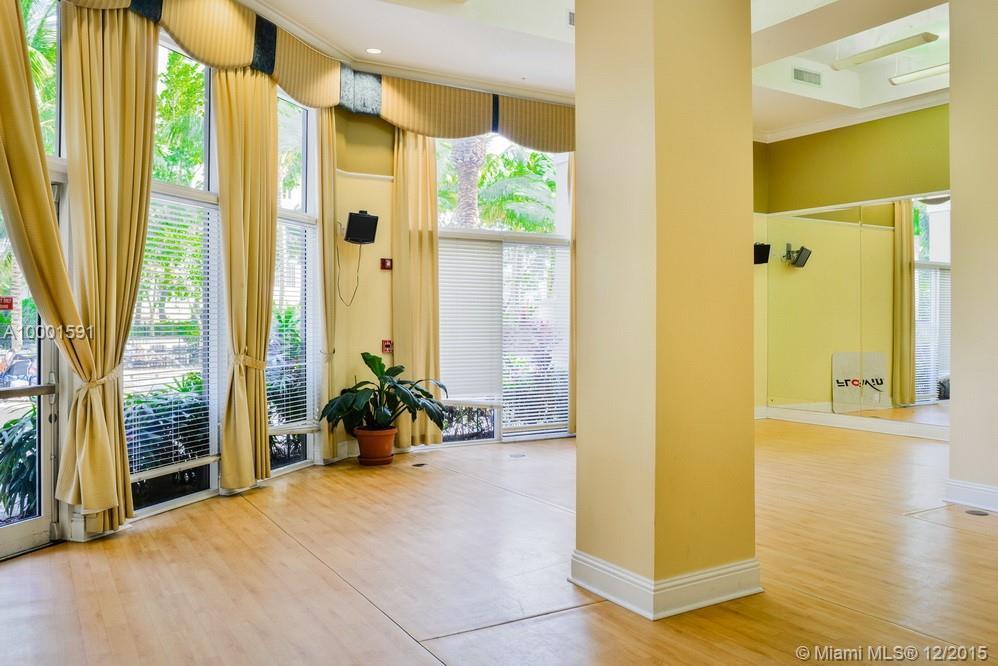 17145 North Bay Road, Unit 4409 Sunny Isles Beach, FL 33160 - Photo 22 of 24