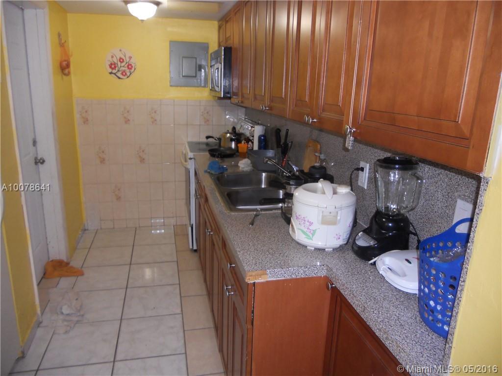 2336 Northwest 35th Street Miami, FL 33142 - Photo 6 of 20