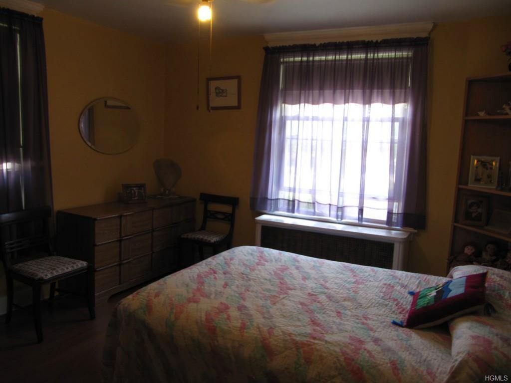 64 Circuit Road New Rochelle, NY 10805 - Photo 18 of 27