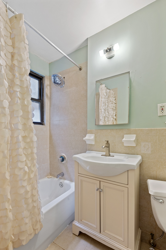 115 South 8th Street, Unit 10 Brooklyn, NY 11249 - Photo 5 of 6