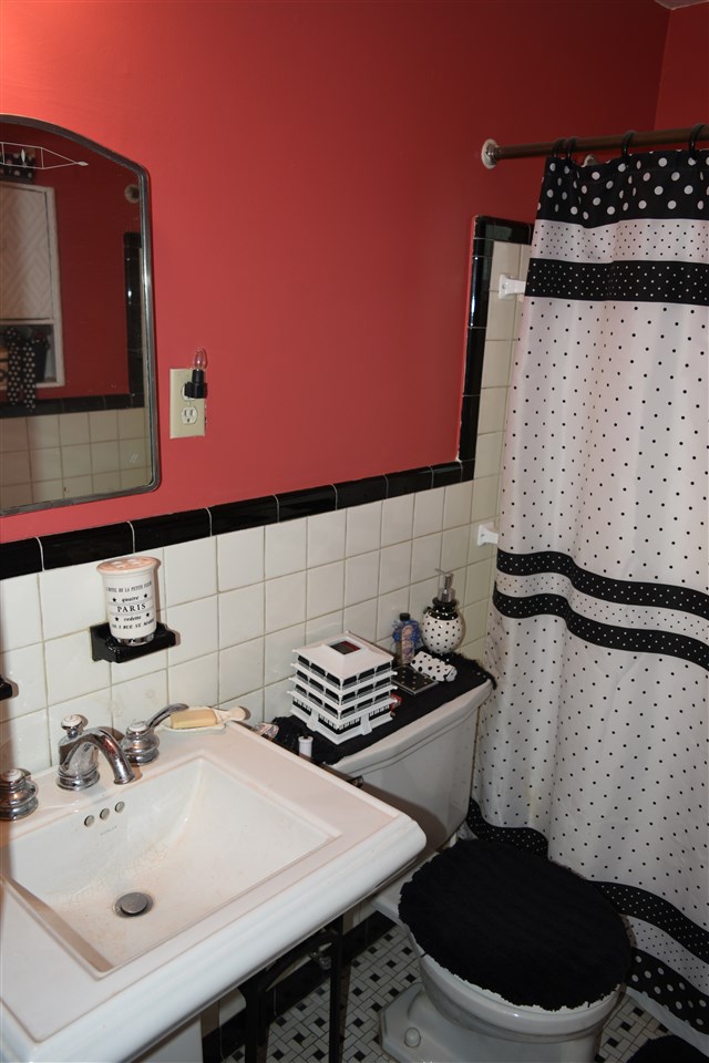 2987 Walnut Grove Road, Unit 3 Memphis, TN 38111 - Photo 21 of 25 Gallery Image 21