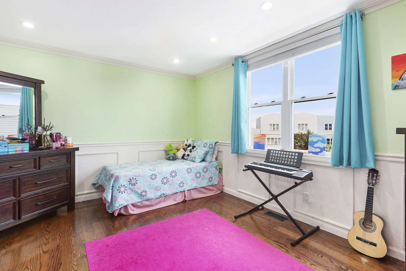 231 Admiral Lane, Unit 2231H Bronx, NY 10473 - Photo 6 of 10