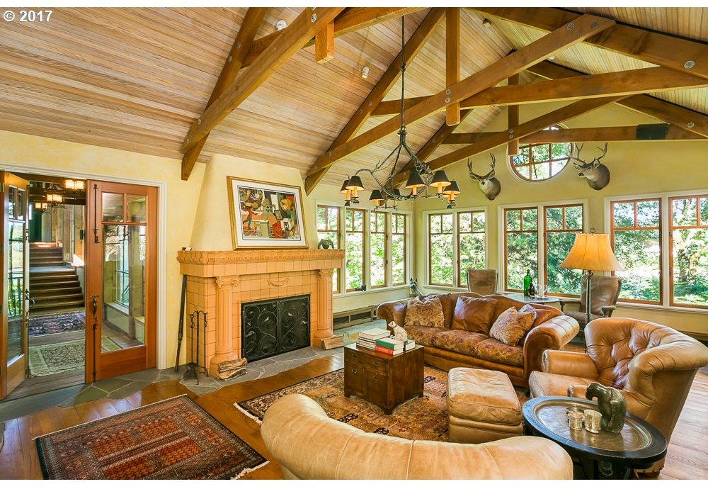 11350 Southwest Riverwood Road Portland, OR 97219 - Photo 11 of 32 Gallery Image 11