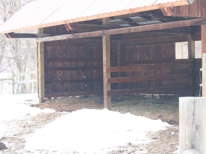 81080 Shadybrook Road Tygh Valley, OR 97063 - Photo 30 of 32 Gallery Image 30