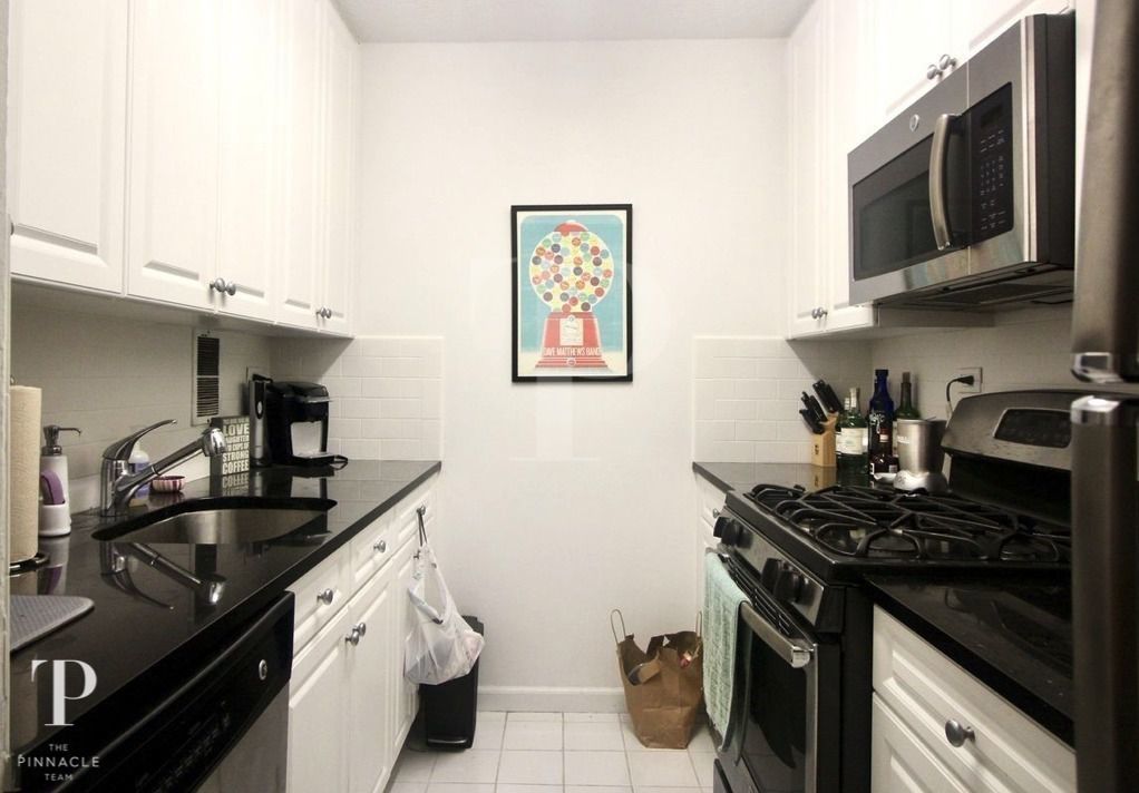 175 West 87th Street, Unit 4D Manhattan, NY 10024 - Photo 1 of 6